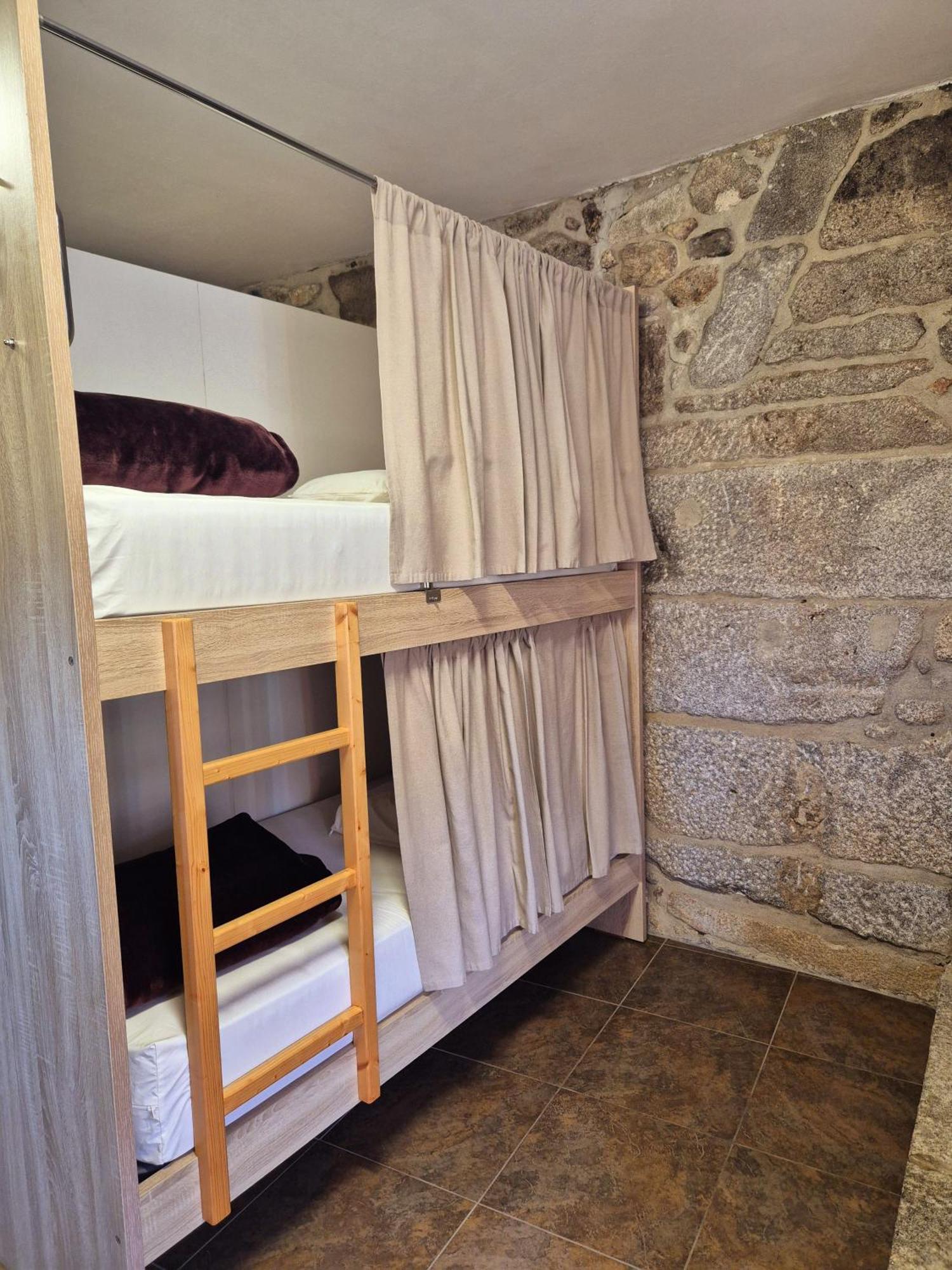 Albergue Rectoral San Mamede Da Pena Exclusive For Pilgrims เนเกรรา ภายนอก รูปภาพ
